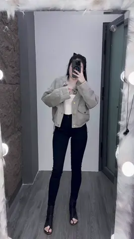 Quần jean ôm #jean #thoitrangtiktok #xhuong 