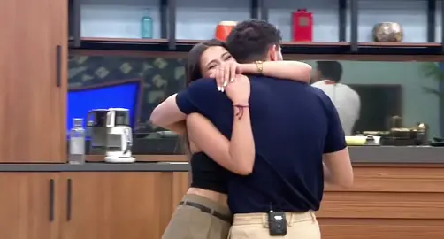 Bana ellerini verrr 🥹🫶🤏🏻💗 @suuyildizz @Metin Can Akdeniz  #keşfet #metincanakdeniz #suyıldız #kısmetseoluraşkıngücü #metsu 