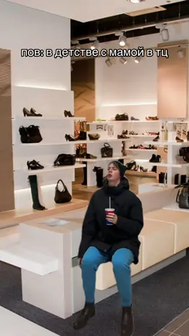 В Спортмастере РАСПРОДАБРЬ. Скидки до 70% до 3 декабря на товары дня. А по промокоду MASTER скидка 25% даже на ассортимент без распродажи до 1 декабря