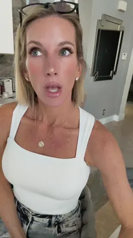 Does romance still exist? #dating #relationships #romance #Love #advice 