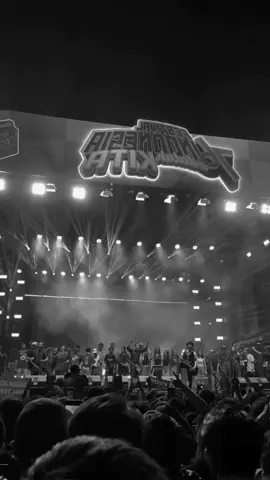 Takkan pisah🥀 Eren- #takkanpisah #eren #lyrics #lirik #sikaditt__ 