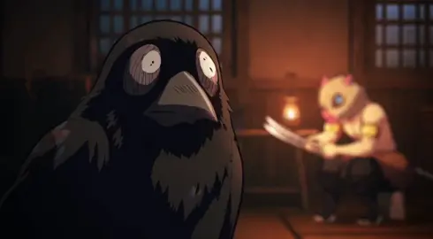 Ser o corvo do Inosuke é um esporte radical. Ele já perdeu 3 penas e a dignidade hoje. Alguém salva esse bicho! 😂🐗 #Inosuke #anime #demonslayer #engraçado #ia
