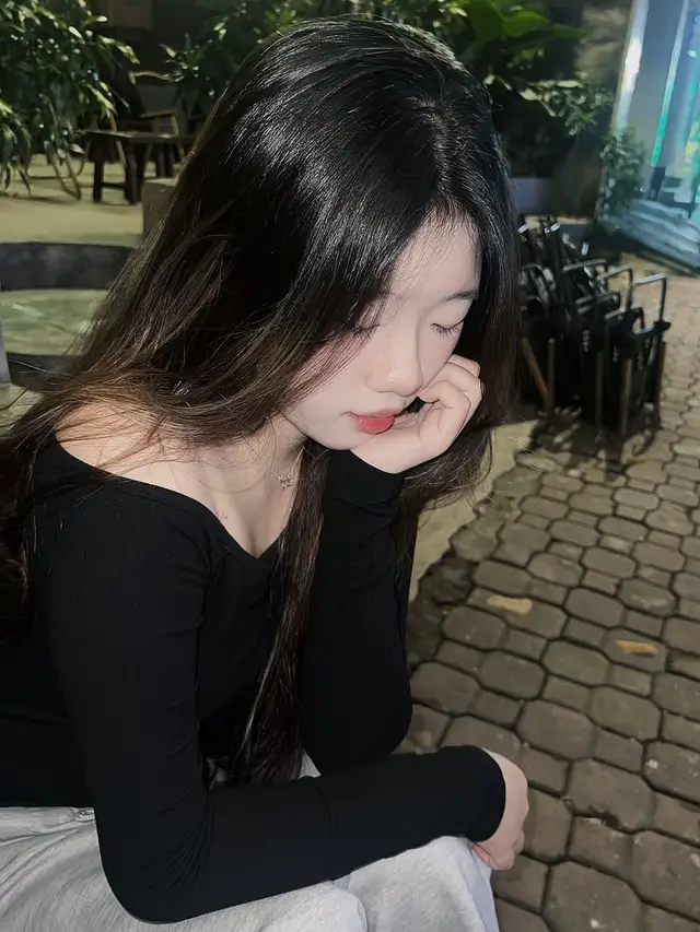 đời này, chỉ hận vì không thể đi cùng nhau lâu hơn chứ chưa bao giờ hối hận vì đã gặp gỡ.