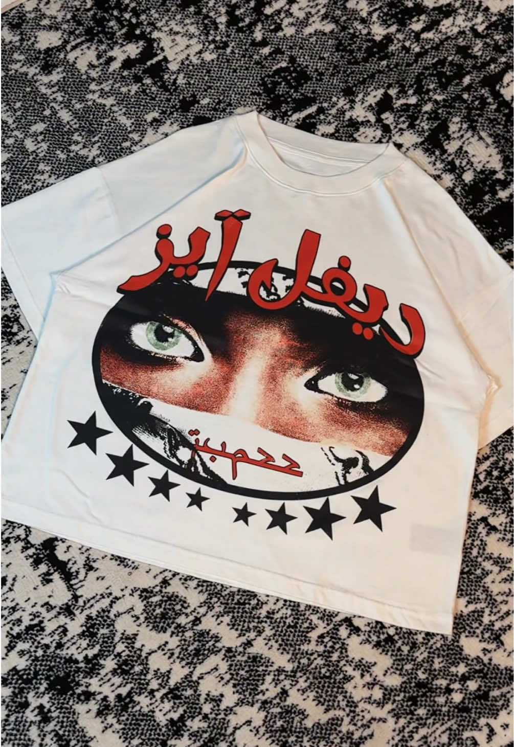 wah cakep abis sih Kaos Boxy fit Oversize #kaosboxy #tshirtboxy #outfithansz #outfitideas 