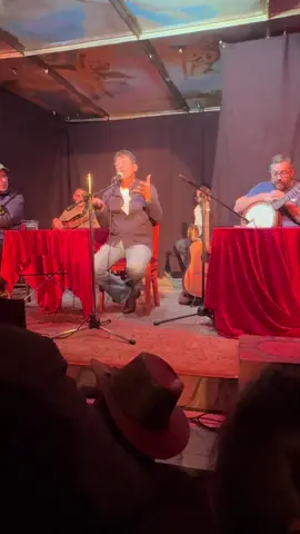 Traduction d’une chanson Chaabi par Baaziz..#algerie #algeria #bejaïa #pourtoi #foryoupage❤️❤️ @Boutef 