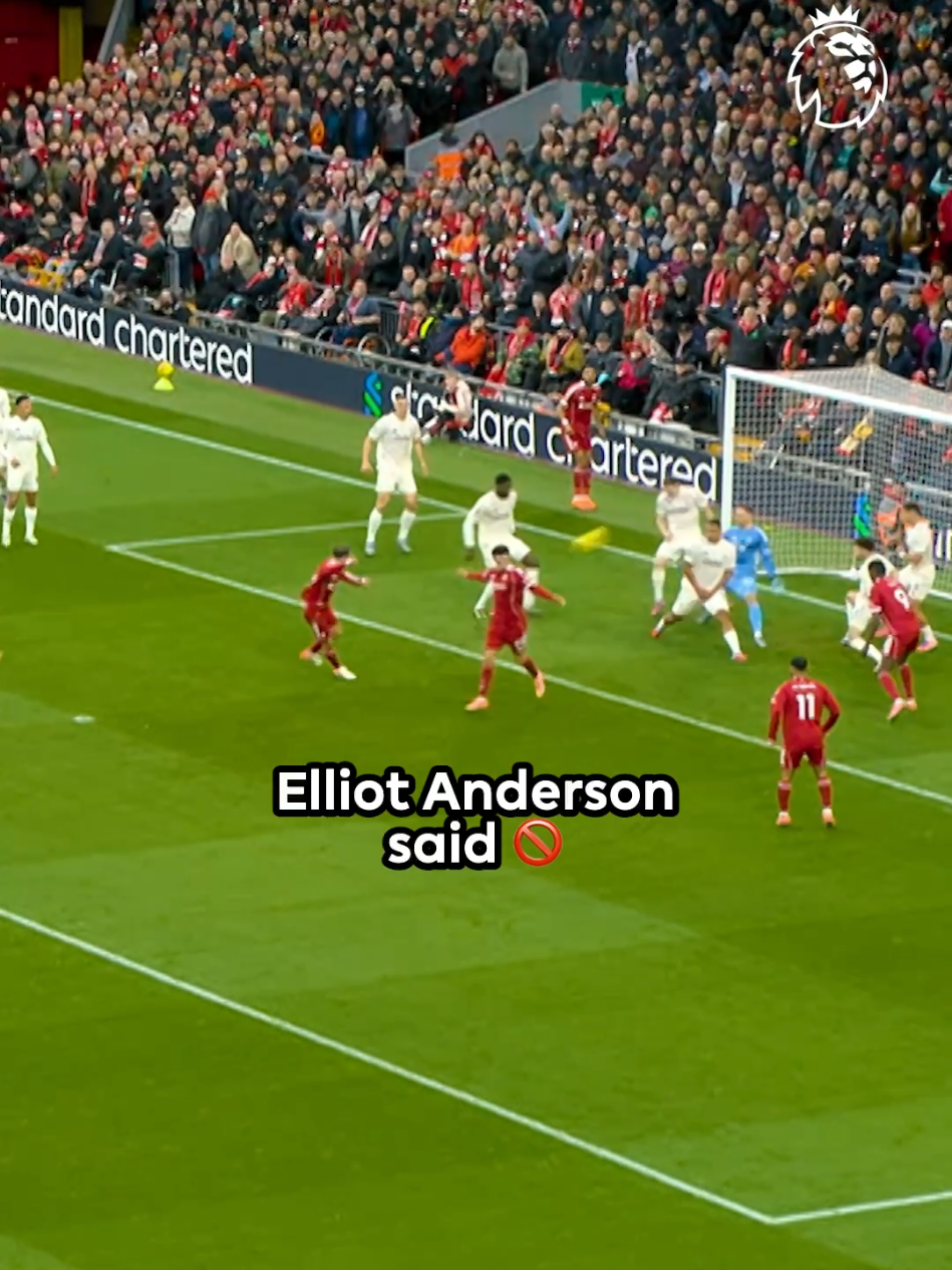 Some Elliot Anderson heroics 🦸‍♂️ #PremierLeague 