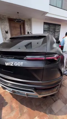 Wizkid’s crib and fleet of super cars in Lagos 🔥