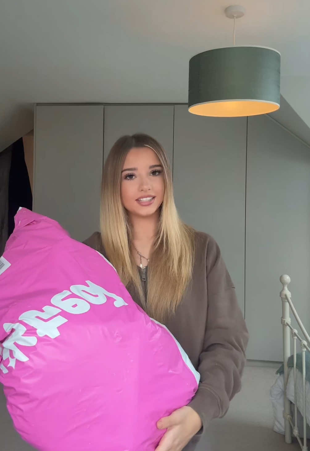 🚨Black Friday is here!!🚨 Don’t miss out on @Edikted 60% off sale with faster delivery for the UK girls 🖤 Use my code ‘BFAMELIE10’ for an extra 10% off xx #edikted #ediktedad #ediktedblackfriday #blackfriday #haul 