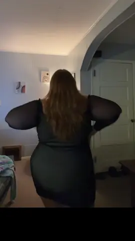 good morning ☕️ don’t look at my toes i didn’t feel like putting shoes on 🥲🤣  #fyp #dance #tonibraxton #confidence #foryoupage 