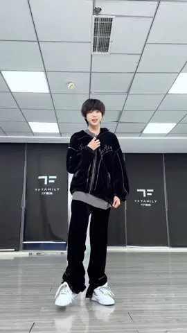 PACAR 5 LANGKAH 🤘🏻💃🏻 #tf家族练习生 #dancechallenge #TFFAMILY #tffamily_4th_generation #fyppp 