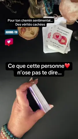 ✨ Ce tirage est un guide, une lumière sur ton chemin. Il ne remplace ni tes choix, ni ton libre arbitre. Il reflète simplement les énergies du moment, pour t’aider à mieux comprendre ce que tu traverses. Ce tirage ne détermine pas ton avenir : tu es le seul maître de ta vie. 🌟 Prends uniquement ce qui résonne en toi, ce qui vibre juste dans ton cœur et dans ton expérience actuelle. Fais confiance à ton intuition pour accueillir ce qui est pour toi, et laisse le reste. 💫 ⚠️ Important : je ne contacte jamais personne en privé. Si tu vois mes vidéos republiées ailleurs ou si quelqu’un prétend être moi pour t’offrir une consultation, il s’agit d’une arnaque. Mes consultations privées sont uniquement disponibles via le lien dans ma bio officielle. 🔒#voyance #pourtoi #cartomancie #foryоu #tarot 