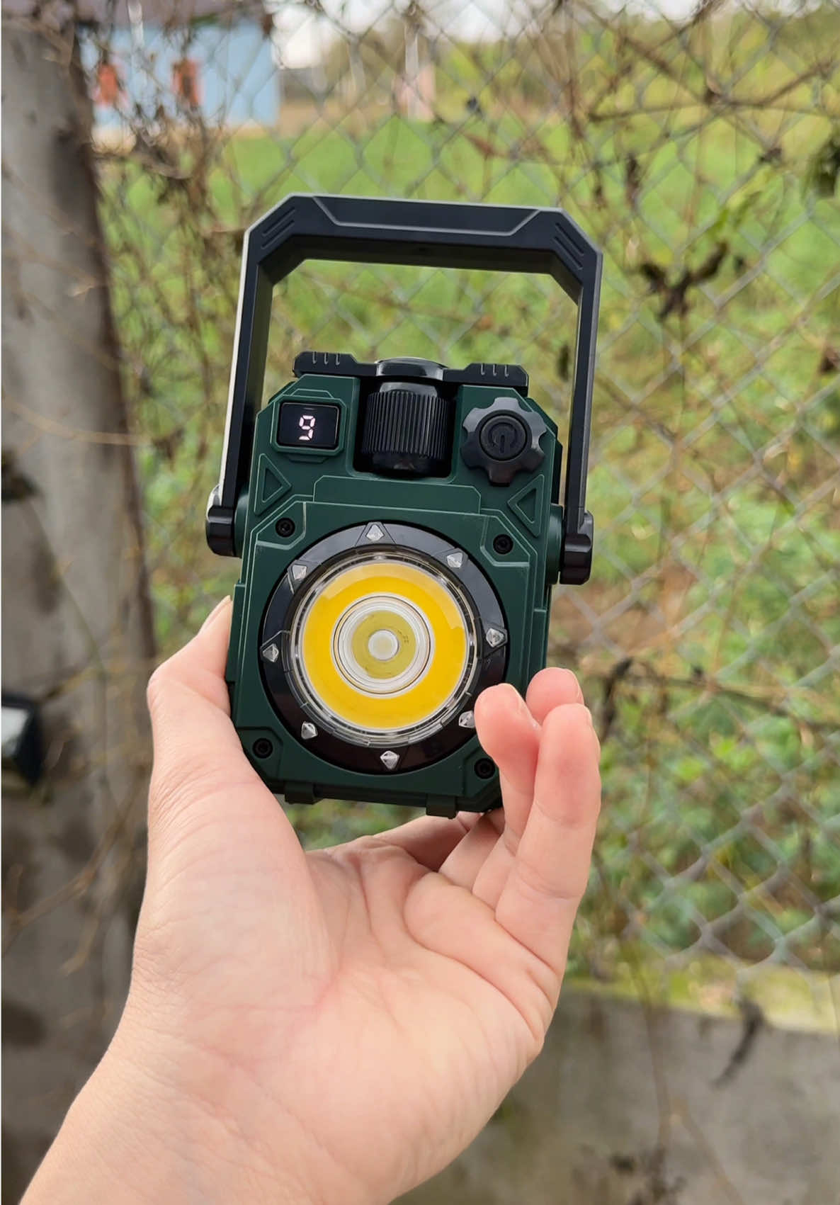 Đèn cắm trại năng lượng mặt trời đa chức năng #dennangluongmattroi #dentichdien 