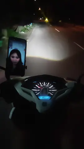 prei+gabut = nonton bubub  @alyajkt48 😹🫶🏻                                       #wotabers🦖 #vario  #poyangracing #jkt48newera  #fypシ゚ 