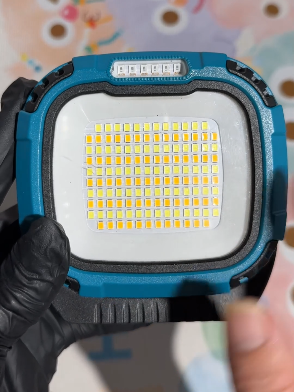 Đèn tích điện đa năng có cổng sạc cho điện thoại #denpin #dentichdien #denpinsieusang #onhadicho 