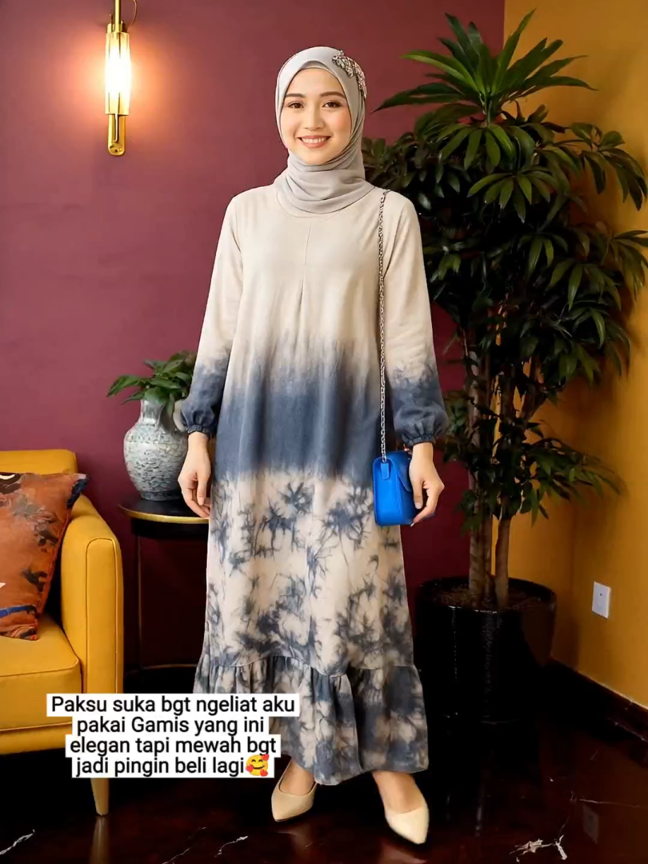 Anggun Sejak Pandangan Pertama Dress gamis ini tuh bikin tampil anggun dari pandangan pertama ✨ Modelnya flowy, bahannya adem, dan jatuhnya cantik banget Sekali coba, langsung pingin koleksi semua warnanya! #dressgamis #gamisanggun #fashionmuslimah #ootdmuslimah #gamiswanita 