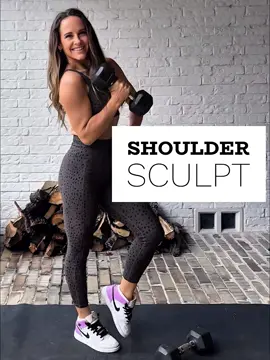 Sculpted SHOULDERS💪🏼 ….all three sections of your deltoid will be on fire 🔥 after this workout!  *Grab medium dumbbells for your strength level and get to work! *I’m using 15lbs for reference. SHOULDERS *Reps: 8-10 *Rounds: 3 1️⃣Alternating Front + Lateral Raise  2️⃣Unilateral Rainbow Raise + Rainbow Curl (each side)  3️⃣Bent Over OH Raise 4️⃣Crossover Curl + Upright Row  5️⃣Hammer Curl Press 6️⃣Shoulder Push Up #workoutoftheday #fitmom #fitover40 #shoulderworkout 