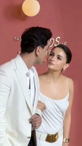 salting nya berasa banget sampe sini pak ranbir 🤭🫠💖 #ranbirkapoor #aliabhatt #ranbiralia #ranlia #loveandwar 