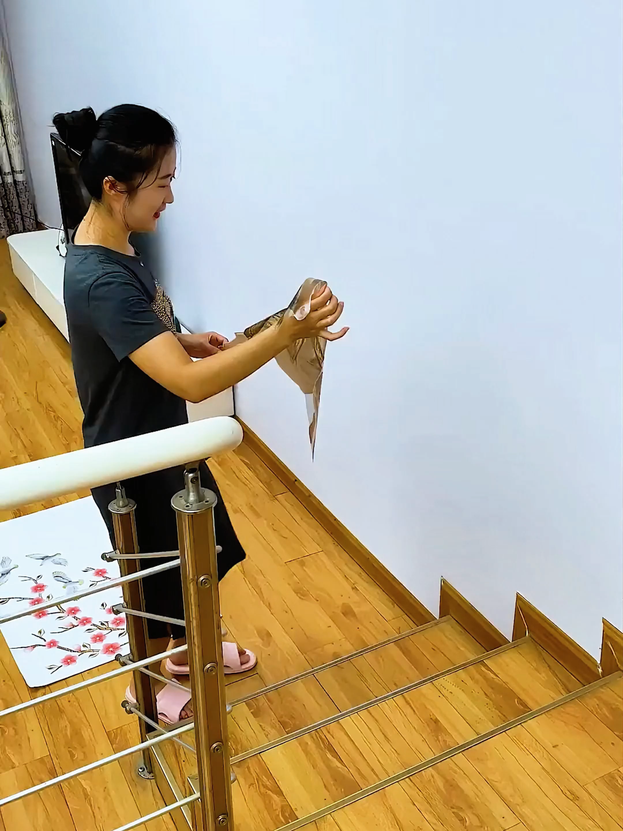 El sticker de ciervo le dio vida hasta a las escaleras