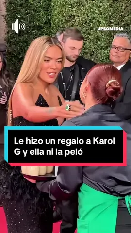 Le hizo un regalo a Karol G y ella ni la peló #celebridad #hollywood #gossip #famosos #millonarios
