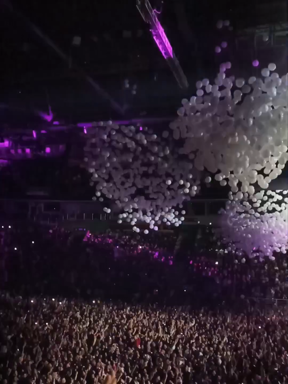 #рукивверх #уфа #концерт #уфаарена #башкортостан 