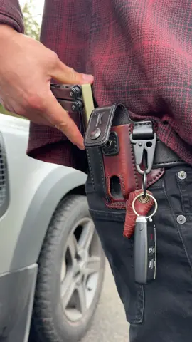 Wake up and get the jobs done 💪🏻Get your tools and sheath in one shot direct from our Tale of Knives #olight #trucks #4x4 #offroad #tools Shop handmade leather tool sheaths and tool belt organizers at www.taleofknives.com Have your gear and wear it too. Handmade leather tool sheaths, a flashlight and pen - we've got gear for your daily tool carry.