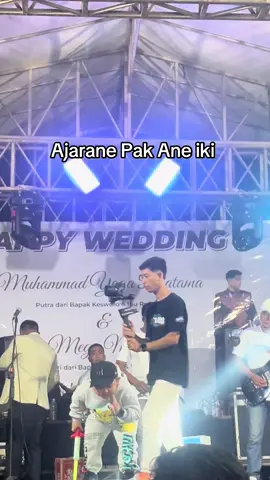 @Athar1gd ngibeng ro @Lusyanajelita 🤣 #athar #lailacanggung #orkes #jepara #fyp 