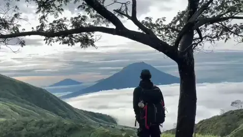 22 November 2025⛰️✨ #gunungkembangvialengkong #gunungkembang #pendakigunung #fyp #fouryoupage 