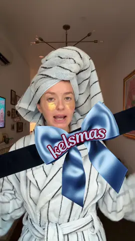 6 days until #kelsmas 🎁 let me know what u want to see/giveaway ideas!!!