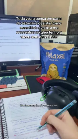 Toda vez q penso em parar de estudar e desistir, tomo esse drink e volto a me concentrar no q eu tenho q fazer, sem desculpas!  #momentorelaxei 