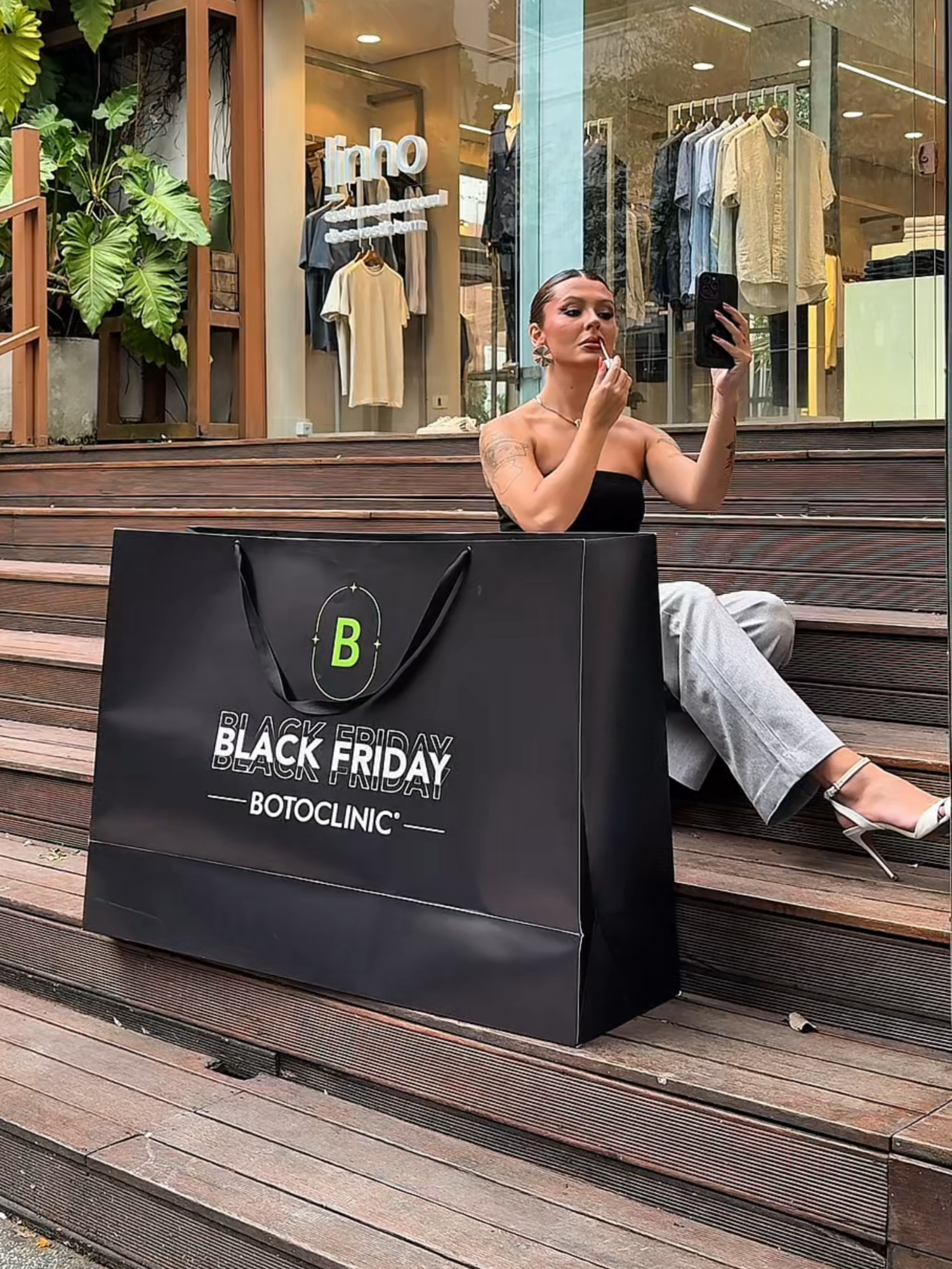 Nós estamos obcecados: passamos 80% do nosso tempo falando sobre a nossa #bigsacola de desconto e os outros 20% esperamos vocês falarem um lugar pra nossa #bigsacola passar. #70%OFF @@