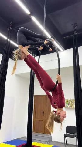 #дітиукраїни💙💛 #акробатика #повітрянагімнастика 