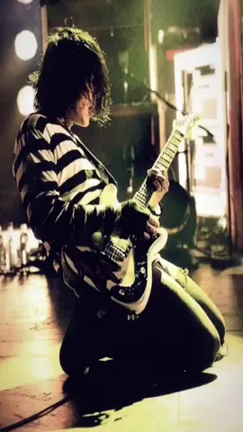 frank. | #frankiero #mychemicalromance #mcr #emo #2000 𖦹