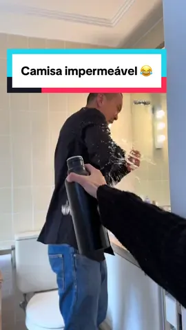 Que bruxariah é essaaah 😂 amei a tecnologia!  #camisaimpermeavel #tiktokshop #modamasculina #camisasocial #impermeavel 