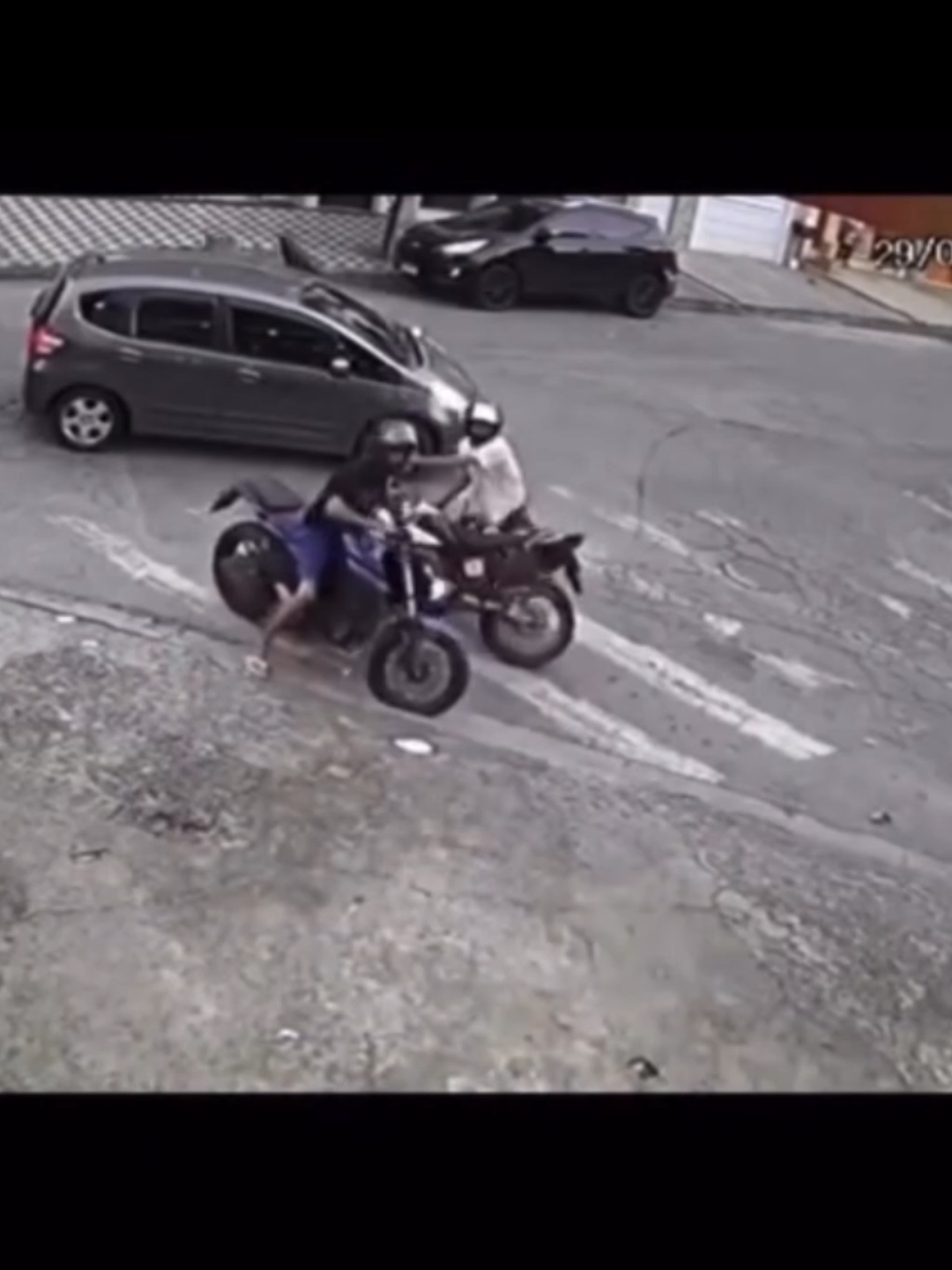 Ladrão se dando Mal #Flagrante #Policia #MomentoInusitado #flagra #noticia #humor