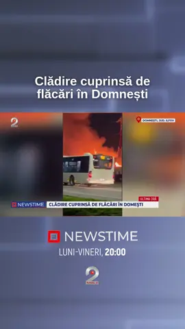 Informație de ultimă oră: Un incendiu a izbucnit în Domnești, iar mai multe autospeciale intervin. #newstime #kanald2 #cladire #incendiu #domnesti 
