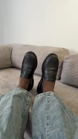 rekomendasi sepatu formal untuk nongkrong, hangout, atau kondangan  #sepatuformal #sepatudocmart #sepatukerja #sepatumurah  #loafers 