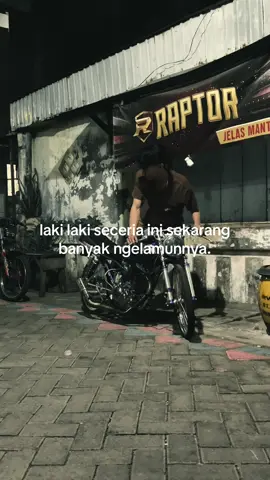 ☺️#viiqronn #herexsurabaya #herexjatim #promomakangajian #sadstory 