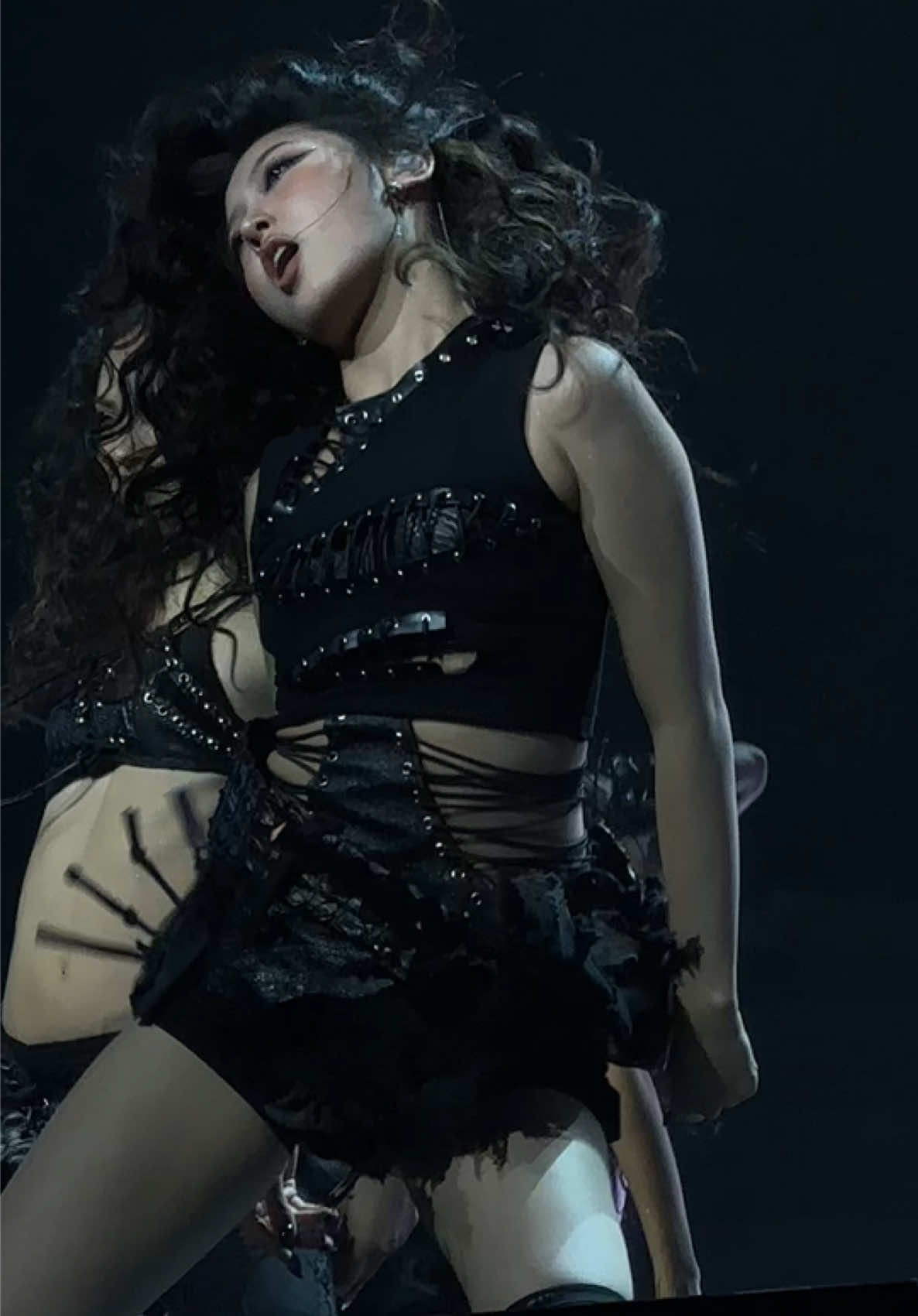 debut dance break you will always be famous #katseye #beautifulchaostour #yoonchae #lara #fypシ 