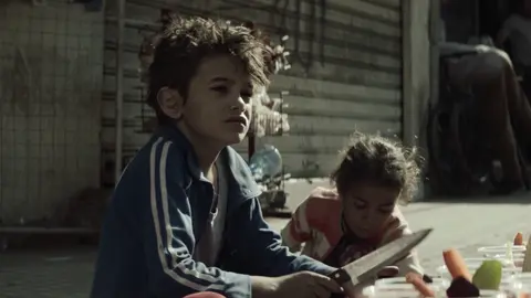 ابتسم #كفرناحوم #capernaum #nadinelabaki #cinema #fyp 