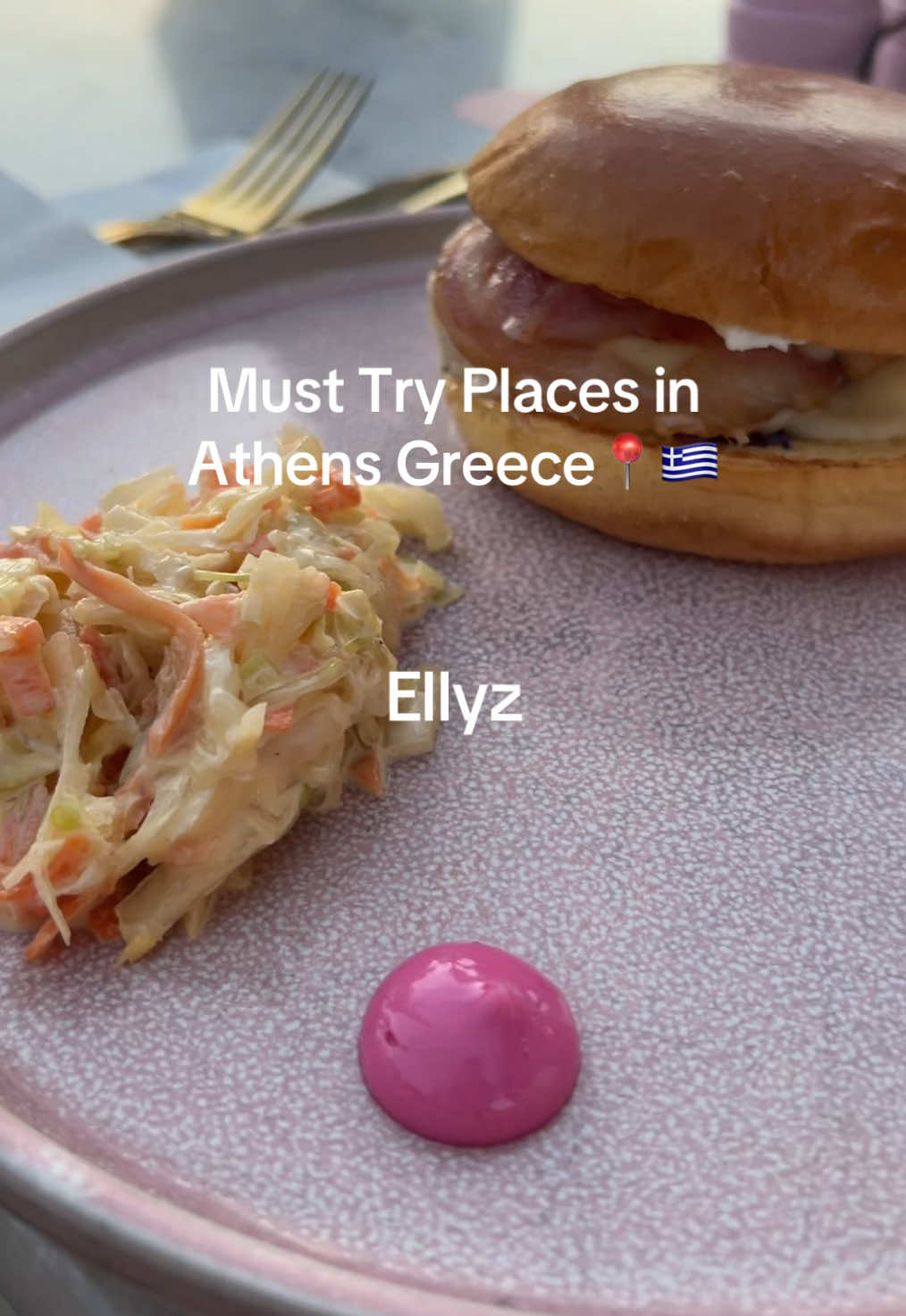 Mmmm the best☕️@Ellyz Cafe  @Beautypass  #LIVEFest2025 #ellyzcafe #athensgreece #beautypass #cafe 