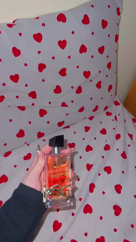 ترند العطر  عله طريقتي 😂👌🏻#جيش_ماشا🙋🏻‍♀️💖 #الشعب_الصيني_ماله_حل😂😂 