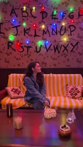 Van Demogorgans tot Castle Byers het was er allemaal. En de eerste aflevering… hou je maar vast. Stranger Things seizoen 5 wordt epic. Thanks @Netflix Nederland voor de uitnodiging. #horror #strangerthings #strangerthings5 #netflixnl #slaapnooitmeer 