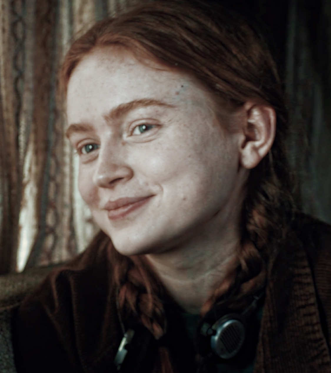 wake up max we need u  cc. lib6ratos (edited)  #strangerthings #strangerthings5 #strangerthingsedit #maxmayfieldedit #sadiesinkedit #maxmayfield #sadiesink #mrspotatohead #fyp #strangerthingseason5  original content 