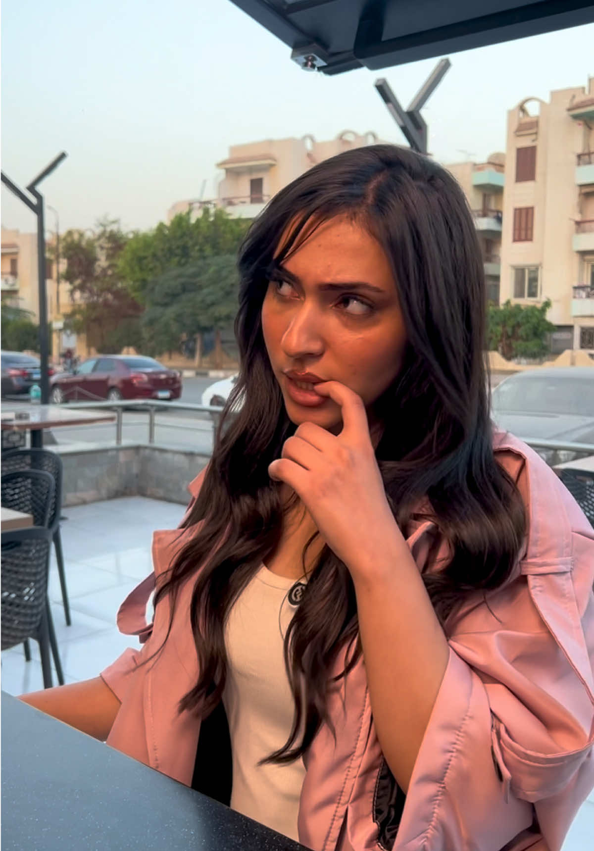 انتي عايز تتخانقي صح 😅 لو جربت برجر تشالنج اكتبلنا في الكومنتات حبيت اي اكتر 😉 📍 التجمع – بنزينة فيول أب 📍 شيراتون – ميت هاب 📞 التجمع: 01500900553/2 📞 شيراتون: 01550096630