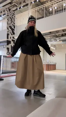 A lil post work OOTD!!! (@thenorthface I am such a big fan of this jacket!!!!!) I wanted to make sure I had a practical (yes practical!!) jacket for winter, but also that I could wear it my way!! This is the @thenorthface Dryvent mono mountain jacket in black: 149292751 of course from @asos !!! Some info about the jacket, taken from the jacket on the @asos app: Uses The North Face DryVent technology Durable Water Repellent treatment for extra protection  Waterproof, windproof and breathable Allows water vapour to escape, too. #asos #ad #thenorthfacejacket #thenorthface #gifted