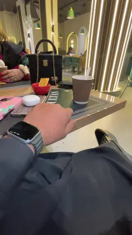 #creatorsearchinsights Apni life apne tariky se jio#unfrezzmyaccount #viraltiktok #tiktok #viral @Imran Khan Official @Khabane lame @J M 🥀 @sultan resturant 