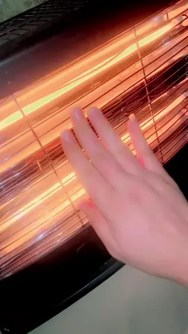 👩‍❤️‍👩💔🥹