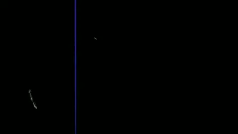 انا نفسي اروح لمكان مفهوش ولا انسان 🎭🖤 .  .  #اغني #حلات_وتس #تصميمي  #1b_3o #مصمم_فديوهات 