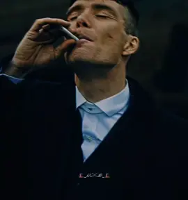 رغم الكعبله والضغوط اخوك القائد غير قابل للسقوط...؟ #creatorsearchinsights #اقتباسات #عبارات #كلام_من_ذهب #خواطر @🎩_القـ𓄌ـائد_🎩 @🎩_القـ𓄌ـائد_🎩 