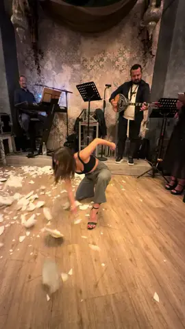 Zeibekiko of Evdokia💃  #vaniaapostolidou #fyp #fy #athensvibes #zeibekiko 